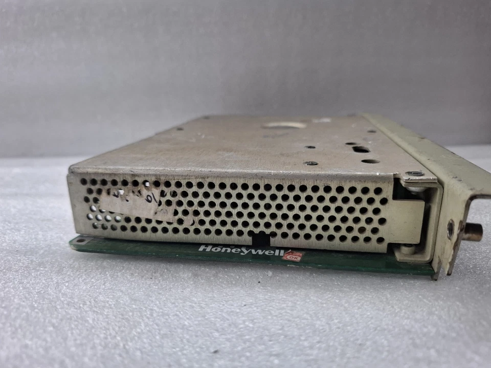 Honeywell TH 621-03 I/O Rack Power Supply Module 115/230VAC
